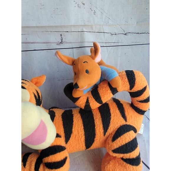 Tigger Roo Plush Stuff Animal Singing Musical Bouncing We Will Go Working - Picture 4 of 7